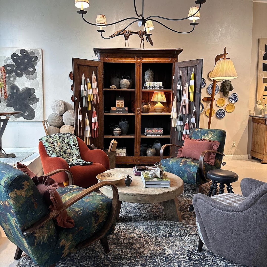 Heidi Woodman Interiors - Design and Retail Studio - Interior Designer in Indianapolis, Indiana