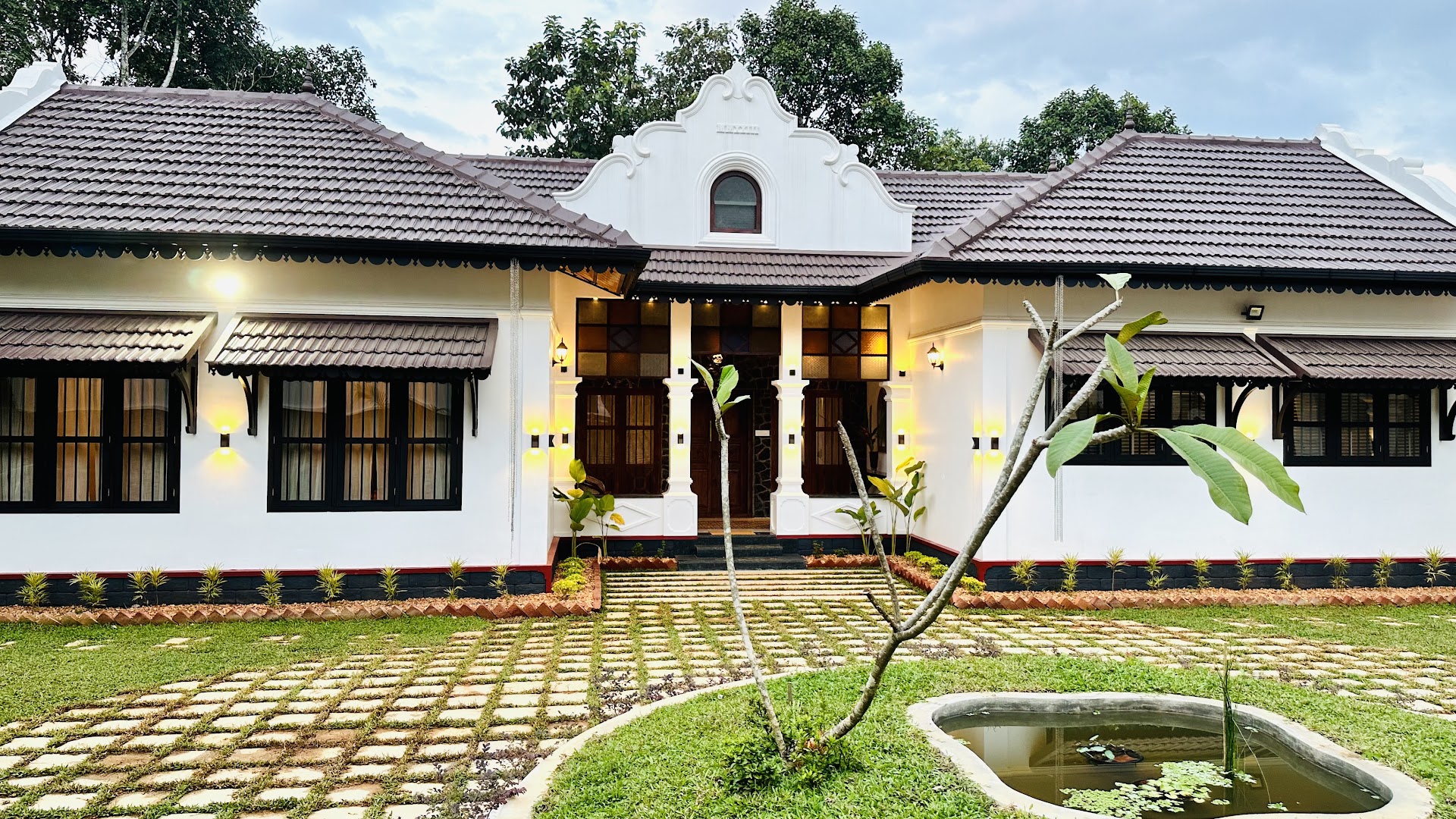 TROPiK Designs - Architecture, Interior Design, Garden Design and Home Design - Interior Designer in Pathanamthitta, Kerala